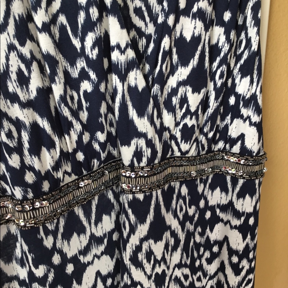 Dress - Picture 2 of 5